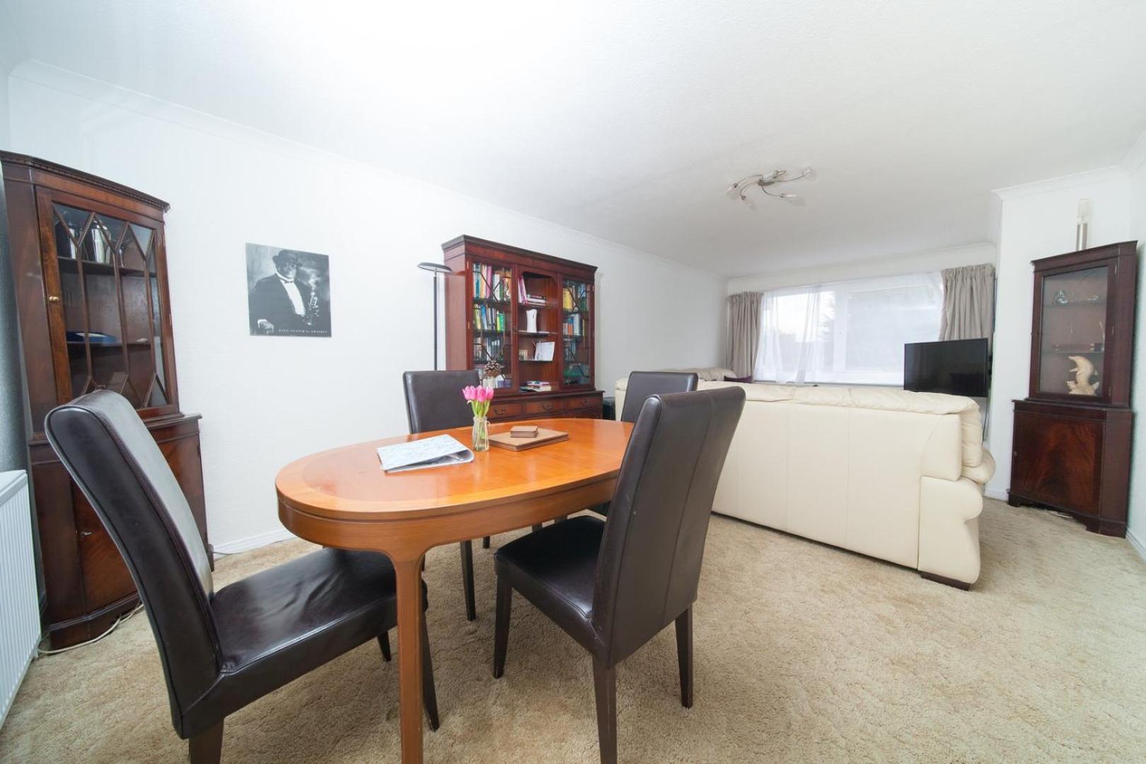 Guestready - Spacious 2br Flat In Peaceful Appartement Hove